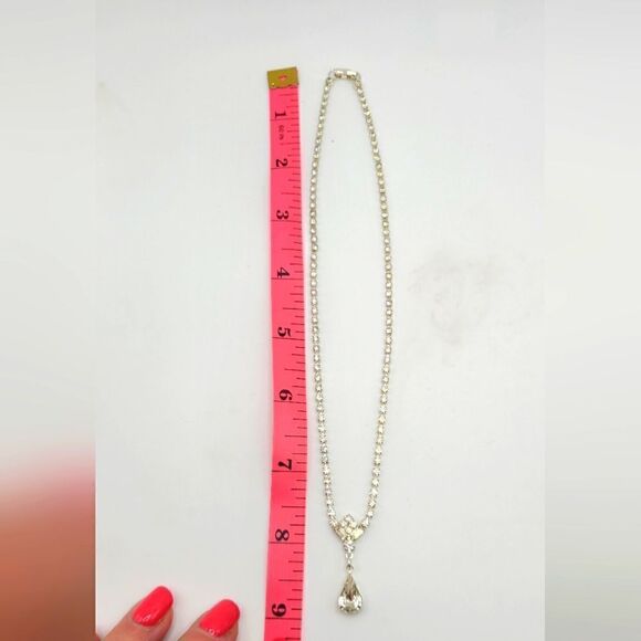 Beautiful rhinestone necklace, tear drop pendant - Picture 3 of 4